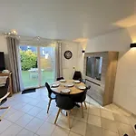 Maison Familiale Avec Jardin Au Centre-ville 아파트